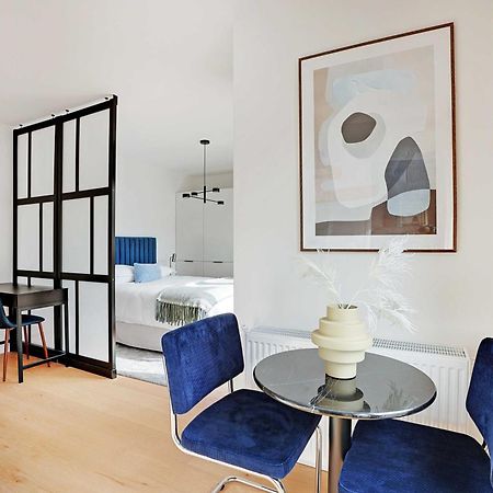 Raffinement Et Confort Dans Cette Residence A Levallois-Perret Esterno foto