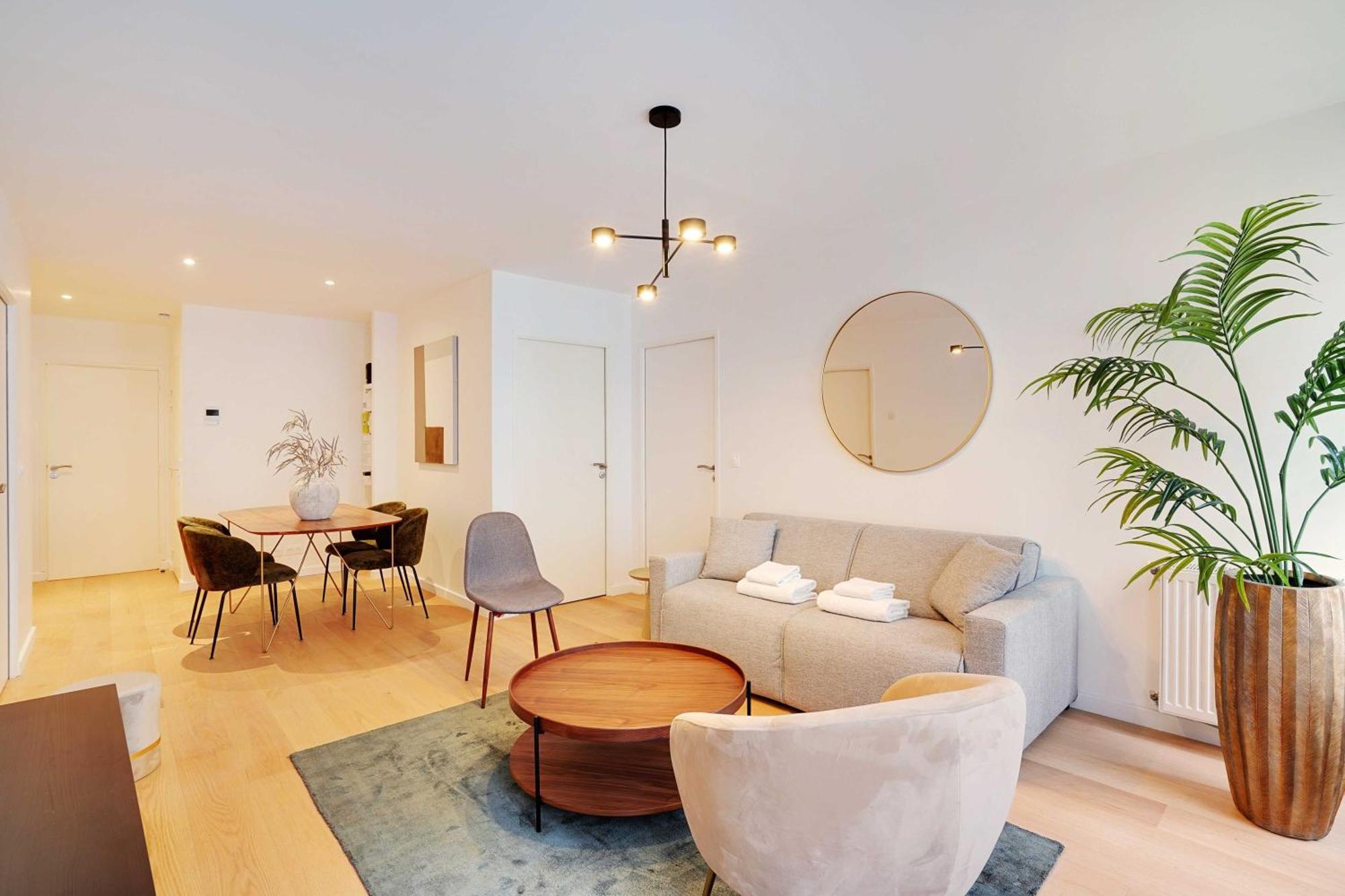 Raffinement Et Confort Dans Cette Residence A Levallois-Perret Esterno foto