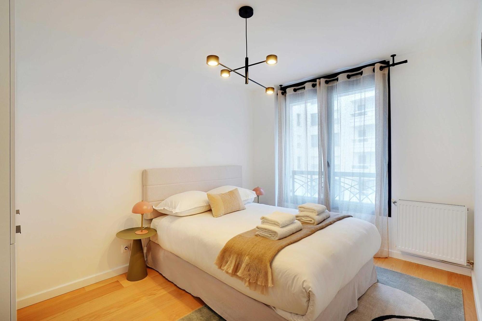 Raffinement Et Confort Dans Cette Residence A Levallois-Perret Esterno foto