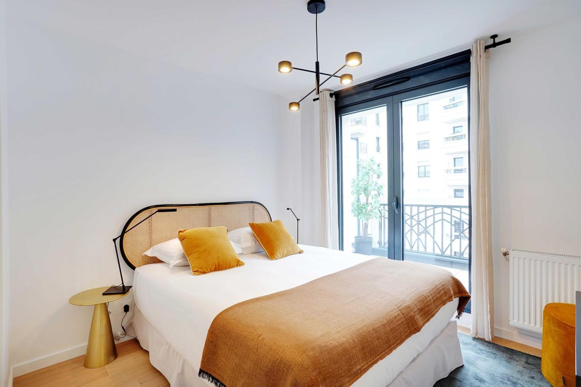 Raffinement Et Confort Dans Cette Residence A Levallois-Perret Esterno foto