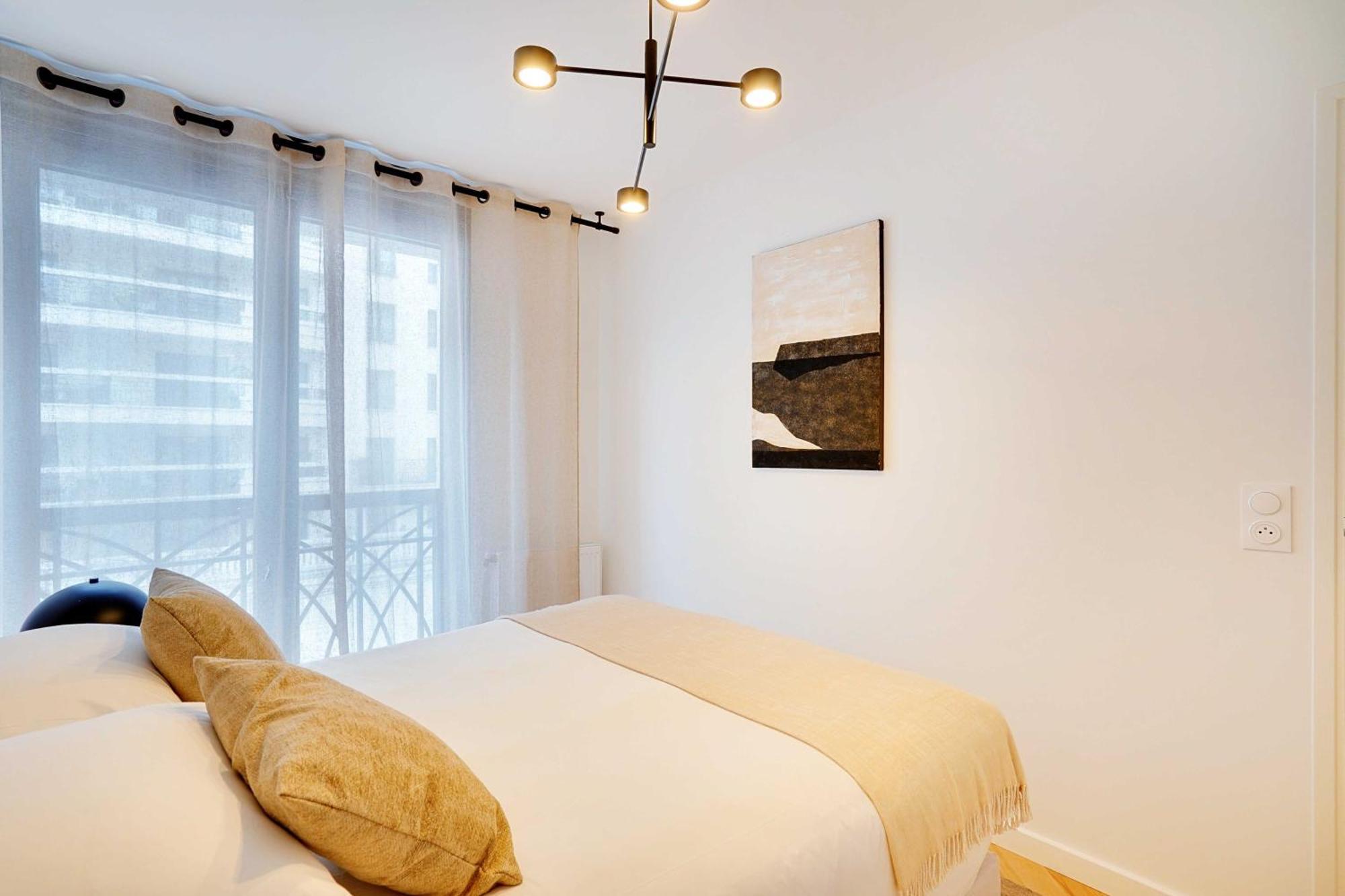 Raffinement Et Confort Dans Cette Residence A Levallois-Perret Esterno foto