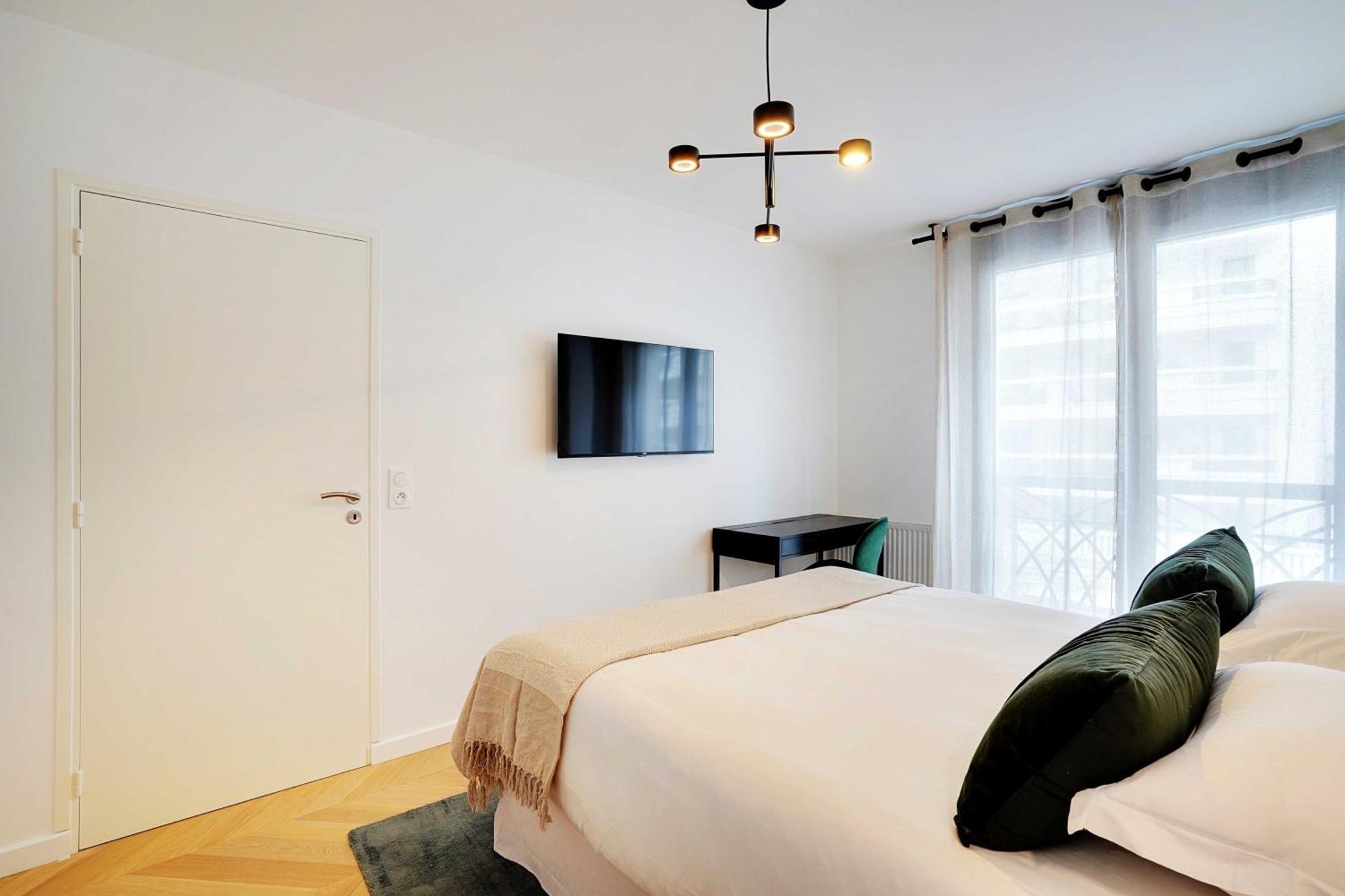 Raffinement Et Confort Dans Cette Residence A Levallois-Perret Esterno foto