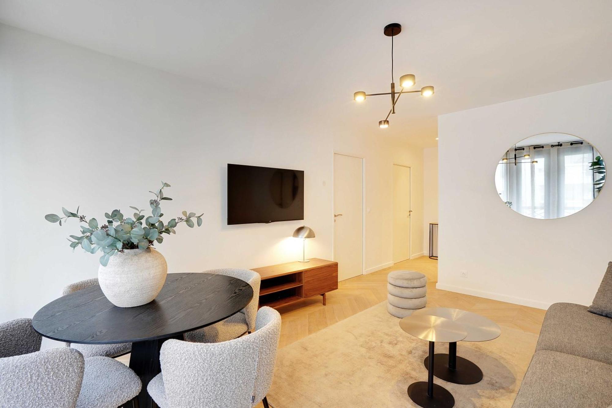 Raffinement Et Confort Dans Cette Residence A Levallois-Perret Esterno foto