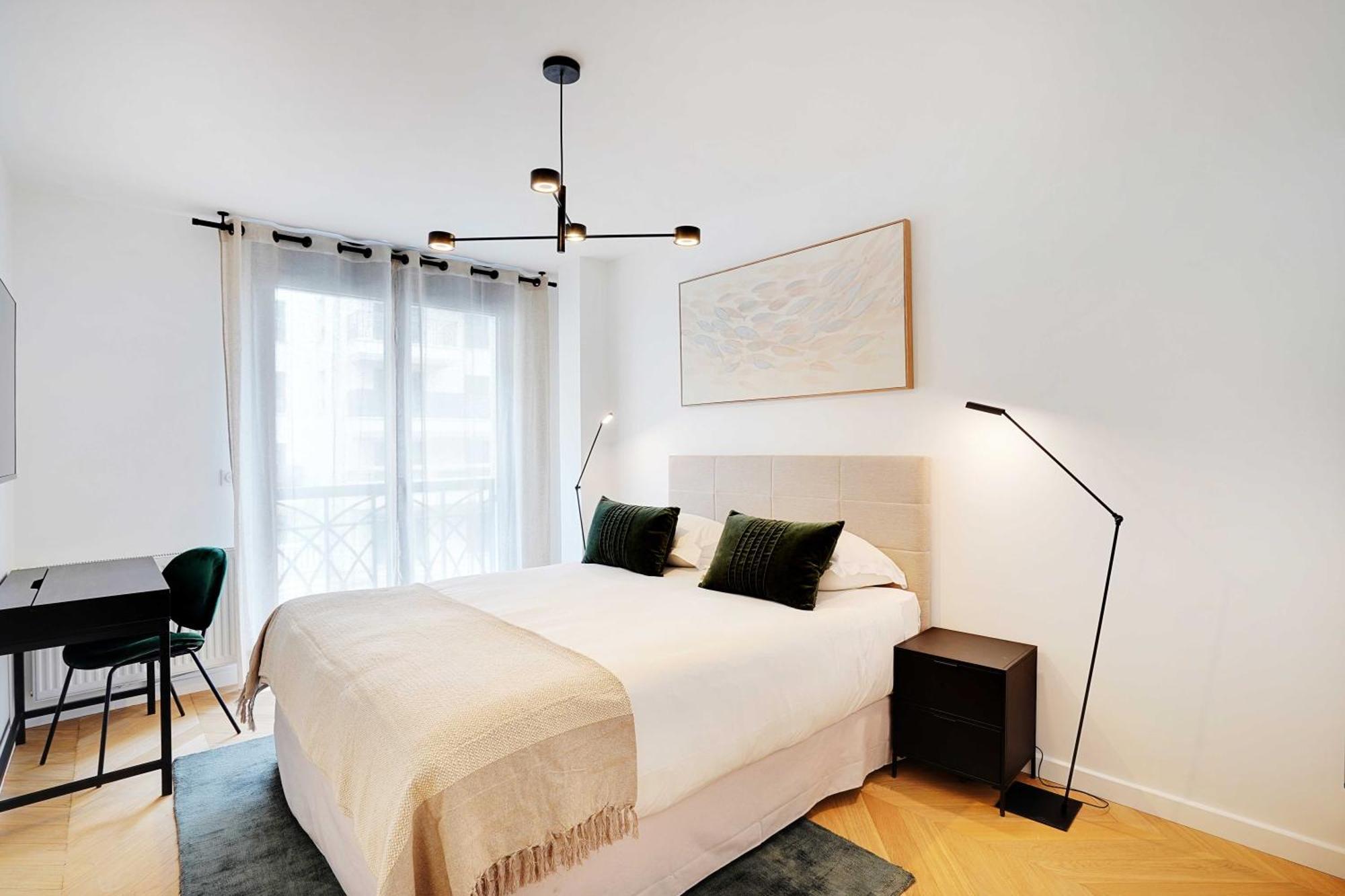 Raffinement Et Confort Dans Cette Residence A Levallois-Perret Esterno foto