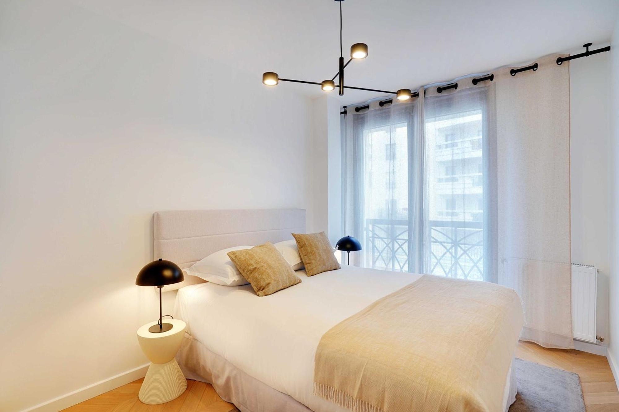 Raffinement Et Confort Dans Cette Residence A Levallois-Perret Esterno foto