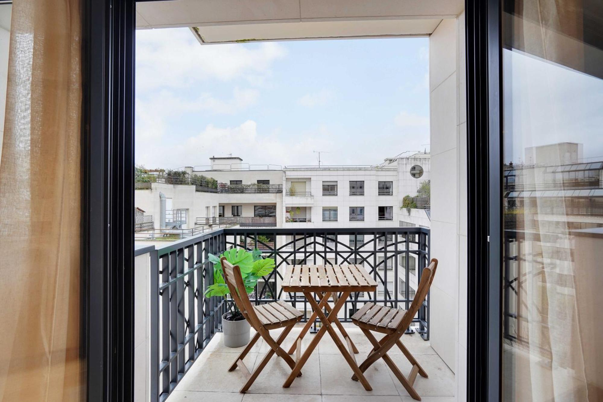 Raffinement Et Confort Dans Cette Residence A Levallois-Perret Esterno foto