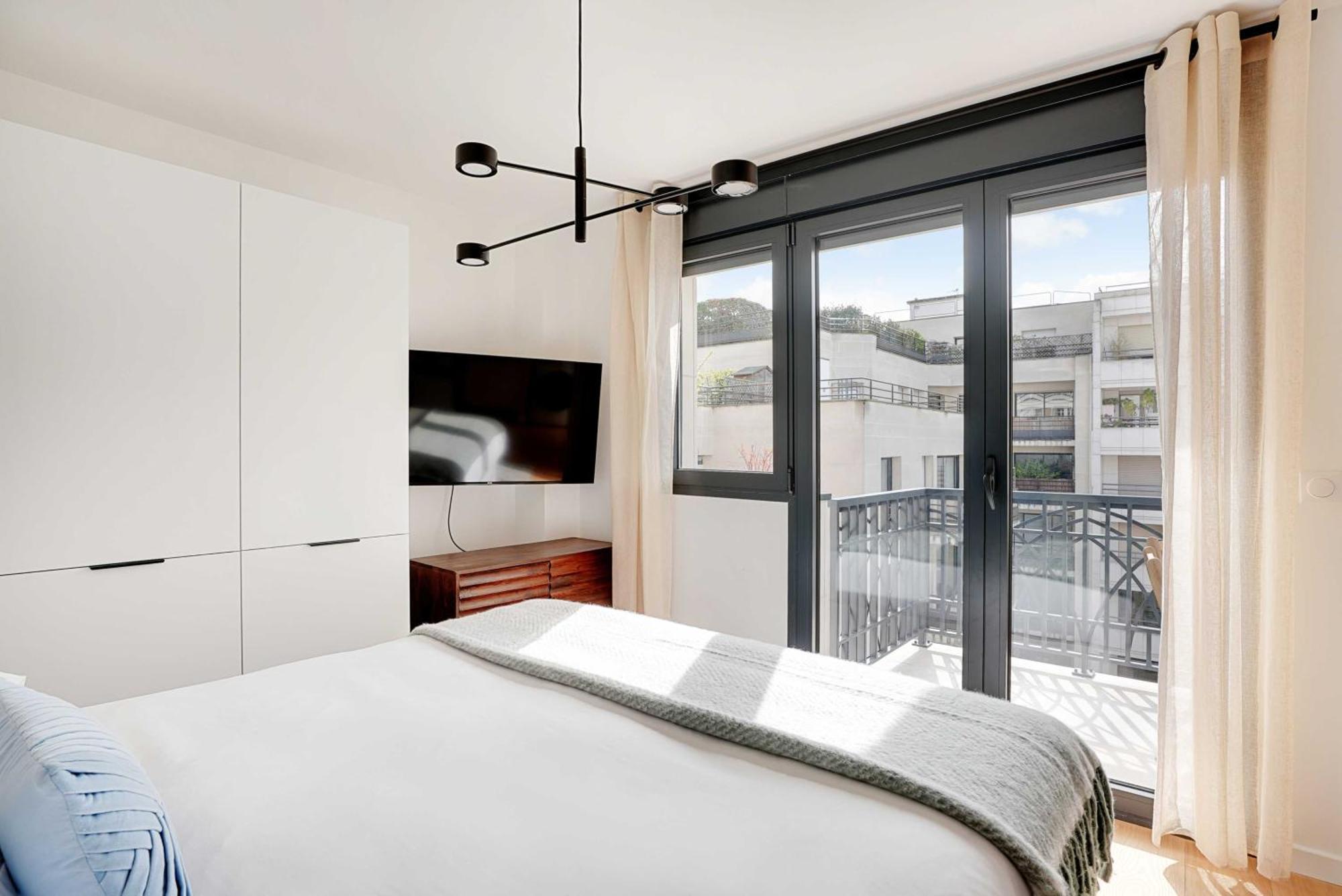 Raffinement Et Confort Dans Cette Residence A Levallois-Perret Esterno foto